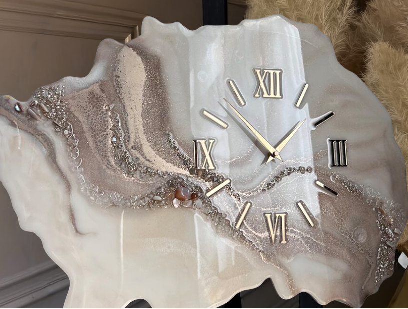 Golden Veil Geode Clock